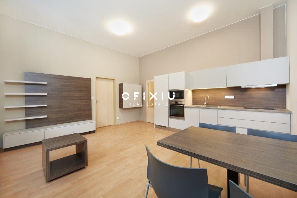 143masarykova_15_byt_5_4_3935_60