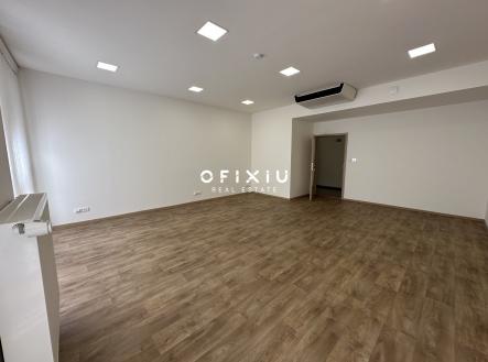Pronájem kanceláře, 37 m²