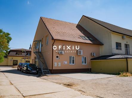 Prodej nájemního domu, 260 m²