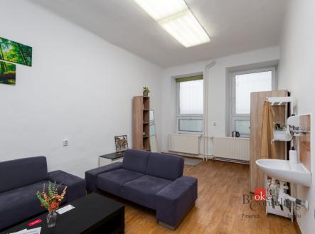 Pronájem komerčního objektu, jiný, 45 m²