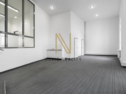 Pronájem kanceláře, 140 m²