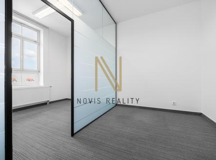 Pronájem kanceláře, 165 m²