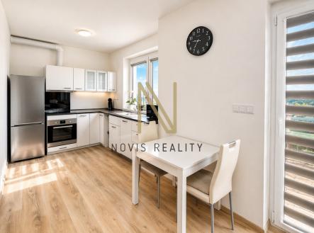 Pronájem bytu, 1+kk, 37 m²