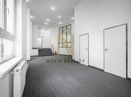 Pronájem kanceláře, 140 m²