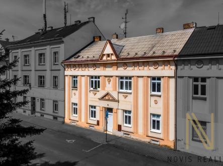 Prodej nájemního domu, 730 m²
