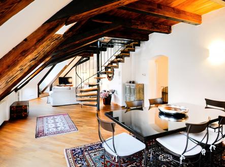 Pronájem bytu, 4+kk, 221 m²