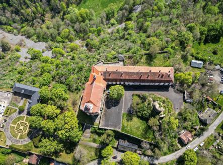 Prodej - pozemek pro komerční výstavbu, 7 700 m²