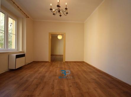 Orchid Casel de Paradise.