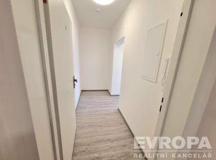 Pronájem bytu, 2+kk, 44 m²