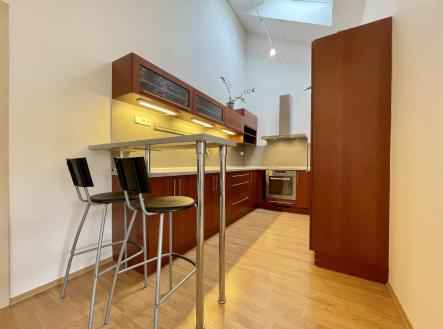 Pronájem bytu, 3+kk, 66 m²