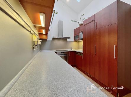 Pronájem bytu, 3+kk, 66 m²