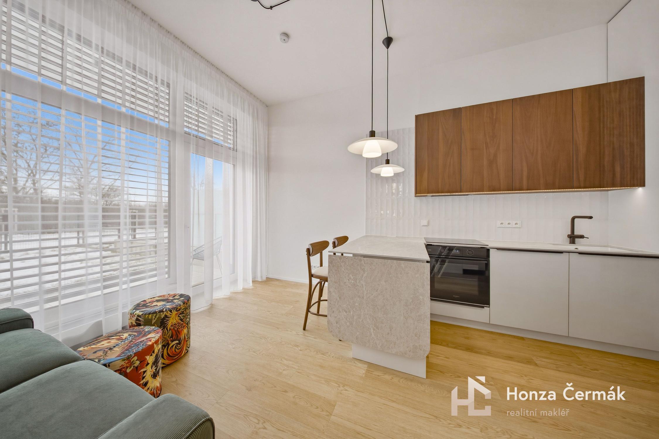 Pronájem byt 1 + kk, 35㎡|Brno-město, Jihomoravský kraj, Brno, Černá Pole, 613 00