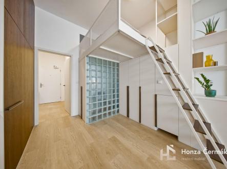 Pronájem bytu, 1+kk, 42 m²