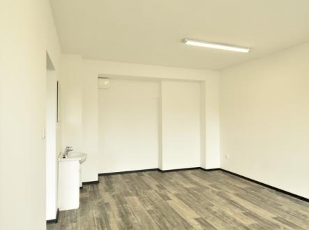 Pronájem kanceláře, 35 m²