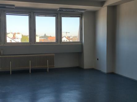 Pronájem - obchodní prostor, 43 m²