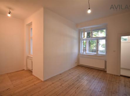 Pronájem bytu, 1+kk, 32 m²