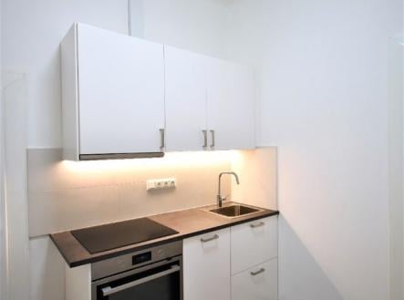 Pronájem bytu, 1+kk, 32 m²