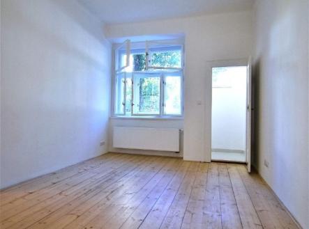 Pronájem bytu, 1+kk, 32 m²