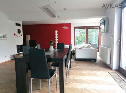 Pronájem domu/vily, 200 m²