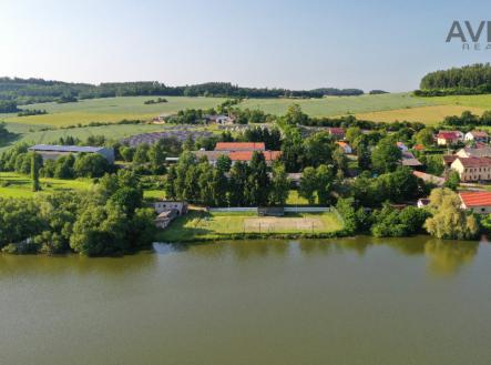 Pronájem pozemku pro bydlení, 1 247 m²