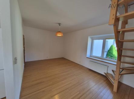 Pronájem bytu, 3+kk, 76 m²