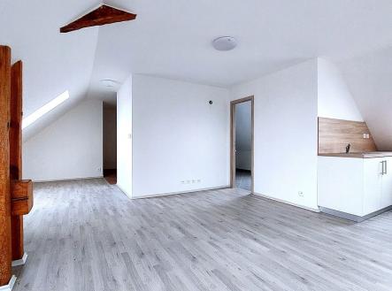 Pronájem bytu, 1+kk, 56 m²