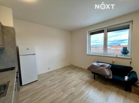 Pronájem bytu, 1+kk, 27 m²