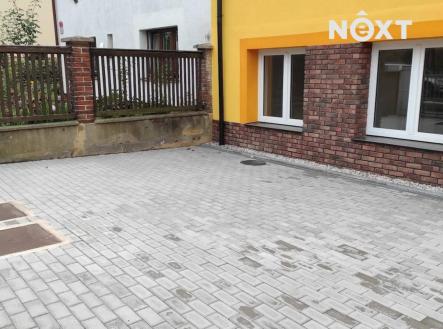 Prodej komerčního objektu, obchodní centrum, 256 m²