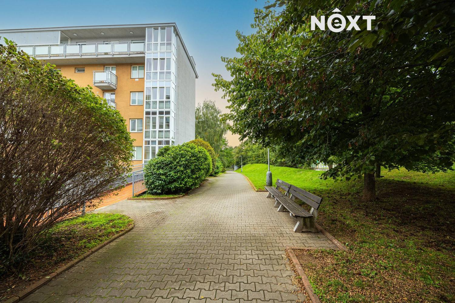 Prodej ostatní Garážové stání, 12㎡