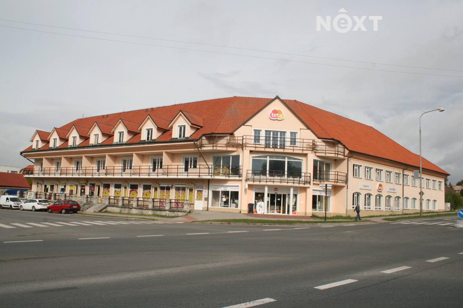 Pronájem komerční Obchodní prostory, 70㎡