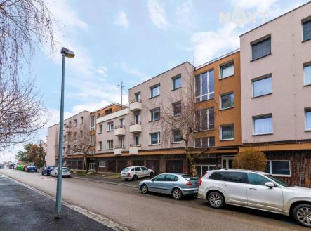 Pronájem bytu, 3+kk, 82 m²