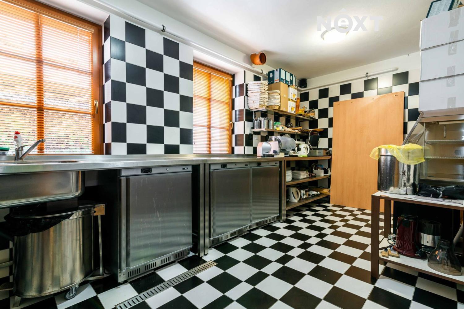 Prodej komerční Restaurace, 538㎡