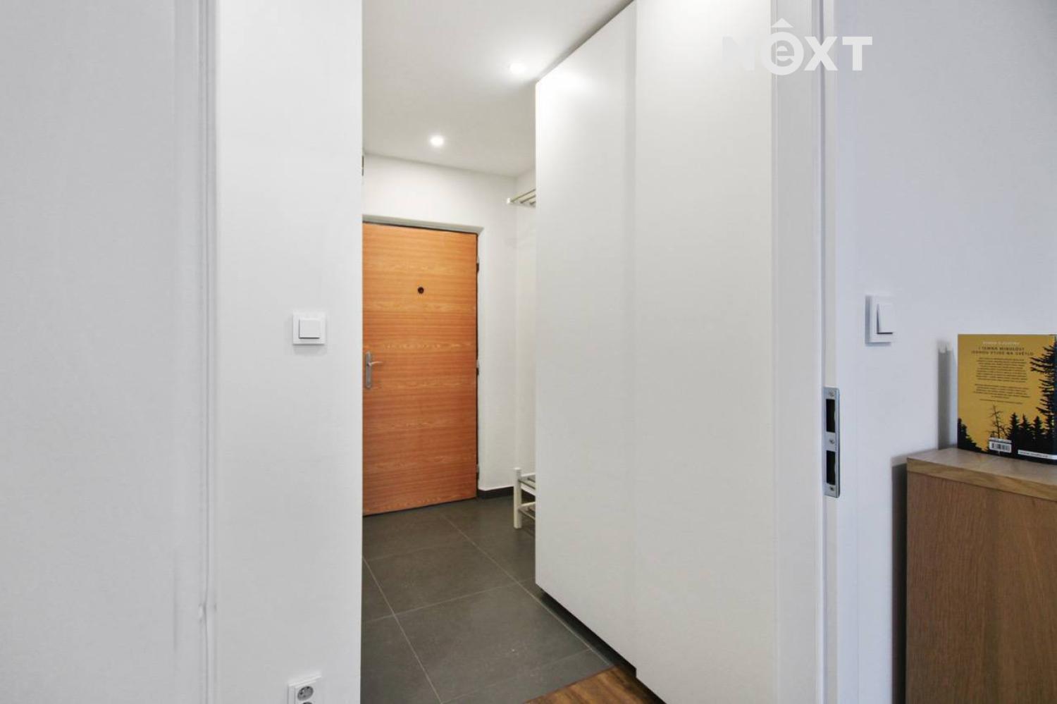 Pronájem byt 2+kk, 42㎡