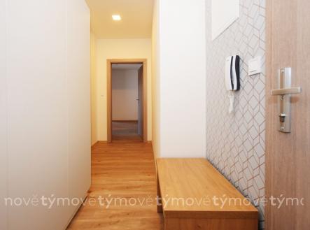 Pronájem bytu, 2+kk, 32 m²
