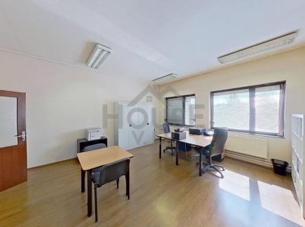 Pronájem - obchodní prostor, 75 m²