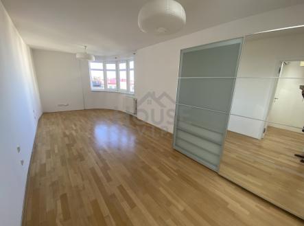 Prodej bytu, 2+kk, 72 m² obrázek