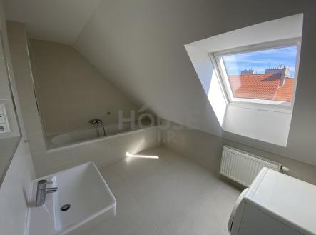 Prodej bytu, 2+kk, 72 m²