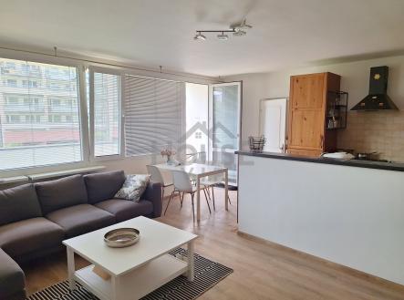 Pronájem bytu, 4+kk, 107 m²