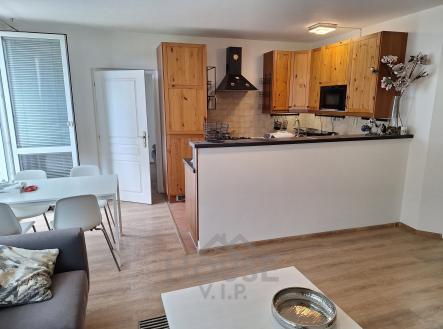 Pronájem bytu, 4+kk, 107 m²