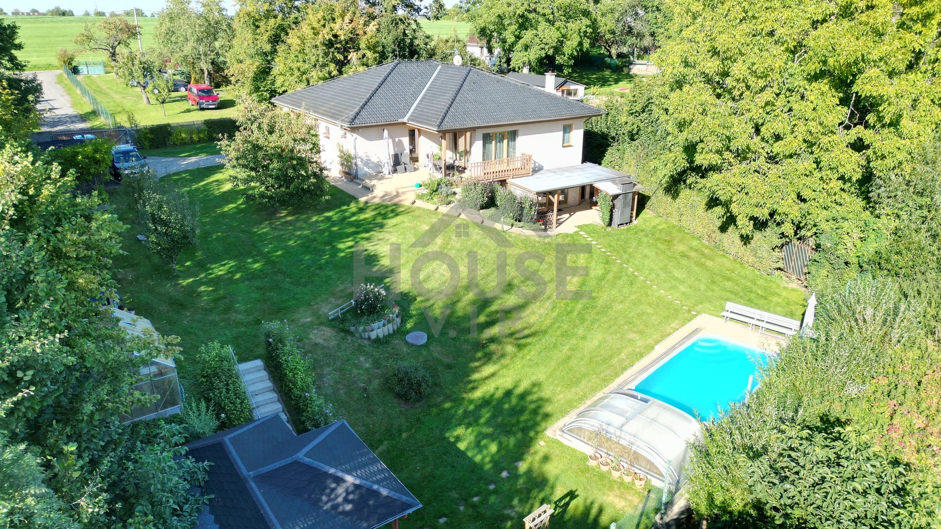 dji_fly_20250918_160104_402_1758204491785_photo