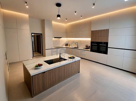 Prodej bytu, 3+kk, 105 m²