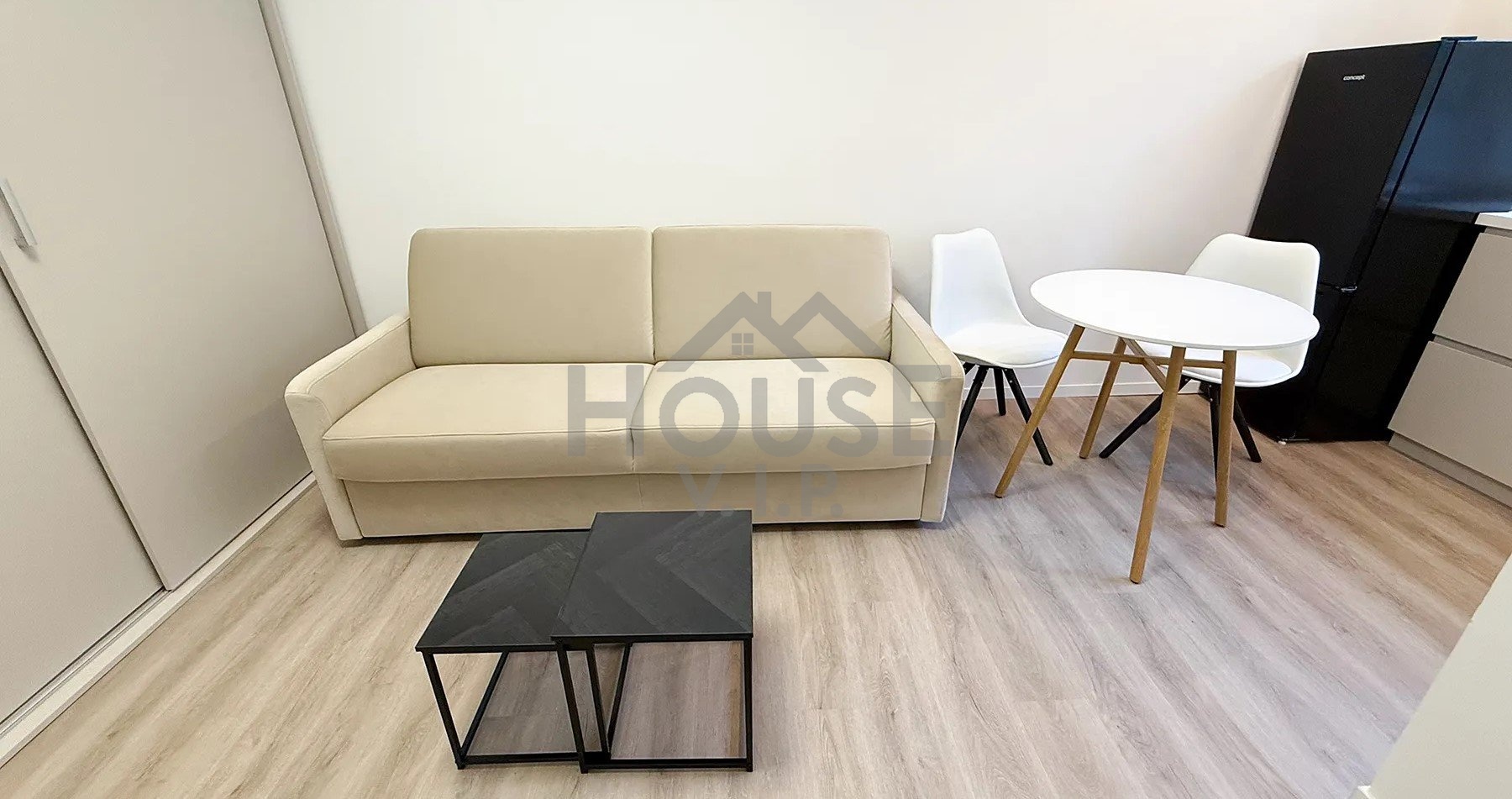 Prodej bytu 1+kk 18 m², Praha - Holešovice