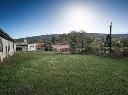 Prodej komerčního pozemku 1 297 m², Vinařice
