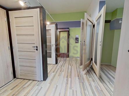 Prodej obchodní prostor, 79 m²