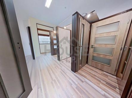 Prodej obchodní prostor, 79 m²