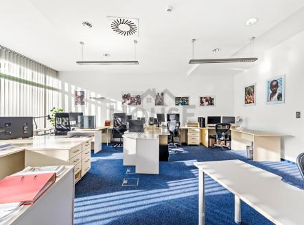 Prodej kanceláře, 234 m²