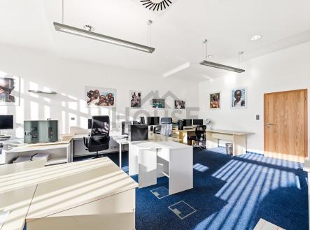 Prodej kanceláře, 234 m²