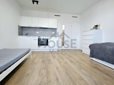 Pronájem bytu, 1+kk, 30 m²