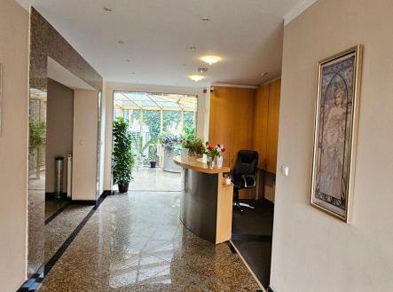 Pronájem kanceláře, 65 m²