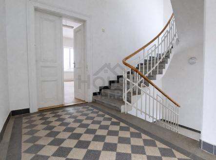 Prodej hotel, 564 m²